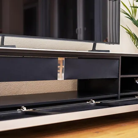 아파트 Edler Wohnraum Schwanenteich-suite Mit Balkon, Kaffeevollautomat, Lift & Parkplatz