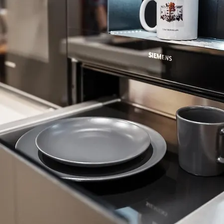 Edler Wohnraum Schwanenteich-Suite Mit Balkon, Boxspringbett, Siemens-Kaffeevollautomat, Lift, Parkplatz & Wlan 561 Mbps * Zwickau