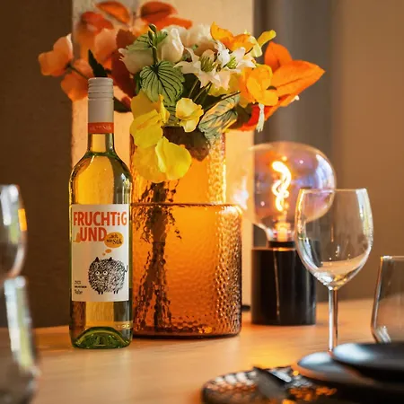 Apartment Edler Wohnraum Schwanenteich-suite Mit Balkon, Kaffeevollautomat, Lift & Parkplatz