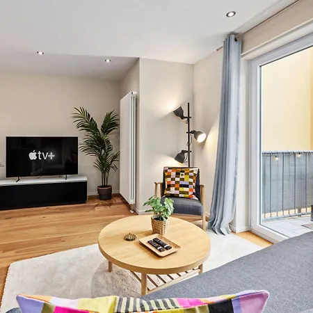 Edler Wohnraum Schwanenteich-Suite Mit Balkon, Boxspringbett, Siemens-Kaffeevollautomat, Lift, Parkplatz & Wlan 561 Mbps Daire Zwickau
